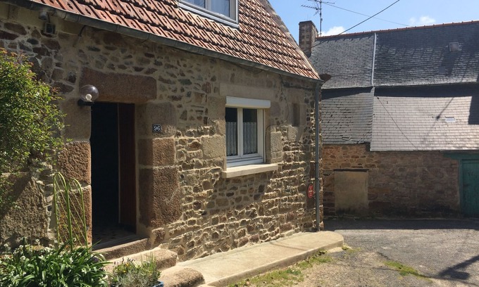 Perros-Guirec Cottage | HOUSE ON THE PORT OF PERROS IN A QUIET CUL-DE-SAC