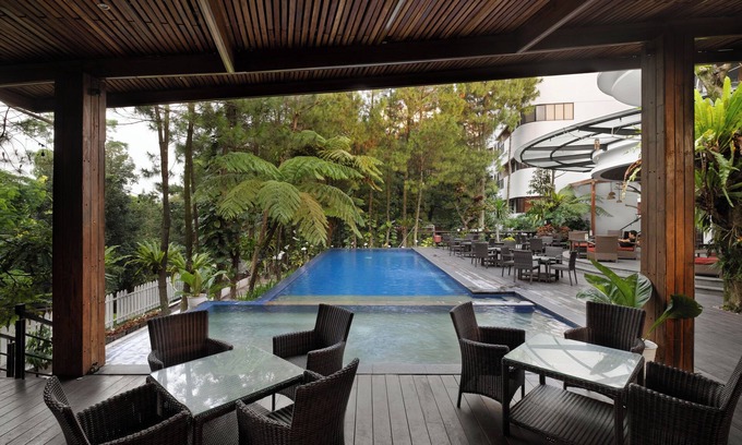 Hegarmanah Hotel | House Sangkuriang