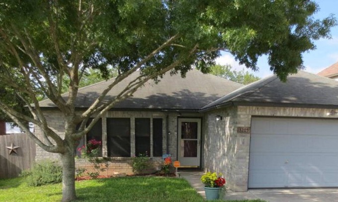 Schertz House | House Schertz Randolph AFB Military Rates