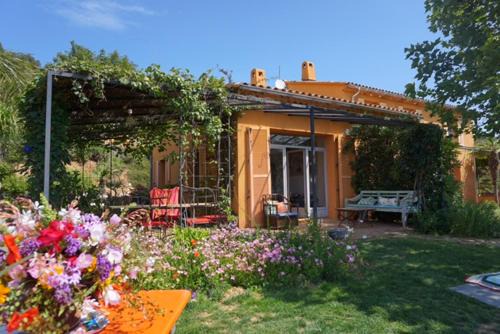 La Londe-les-Maures House | House With Garden And Sea View