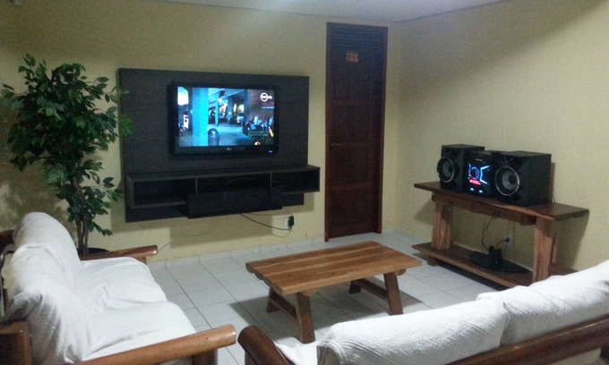 Ponta Negra House | House with large space for accommodation, recreation area with pool and barbecue.