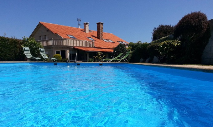 Arnados House | House with pool in Razo.