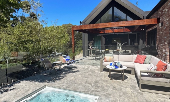 Daylesford House | Houses of Ripley - Greenleaf - 3+ Night Discounts, Houses of Ripley - Greenleaf - 3+ Night Discounts
