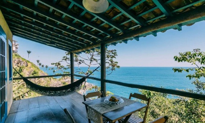 Praia de Borrifos House | Houses on the coast for two-four people. Spectacular sea view!