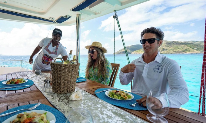 Estate Kings Quarter Boat Rental | Huge 80% discounts for last minute deals in April