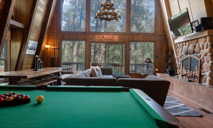 Ruidoso Cabin | Huge House w/Room for the entire group! 5 bed/4 bath, large hot tub and deck!