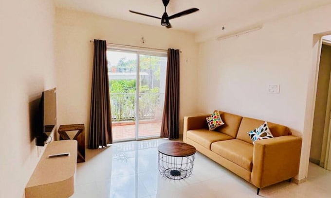Paud Apartment | Hummingbird Hideout: 3BHK AC Flat in Baner, Pune