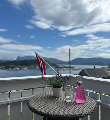 Maloy House | Hus med panorama utsikt