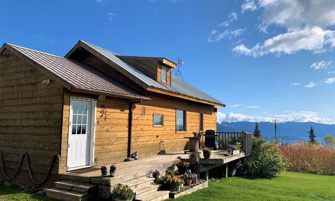 Fritz Creek House | Husky Ranch-Glacier & Bay Views! Charming Home-Gentle Wilderness-Serenity