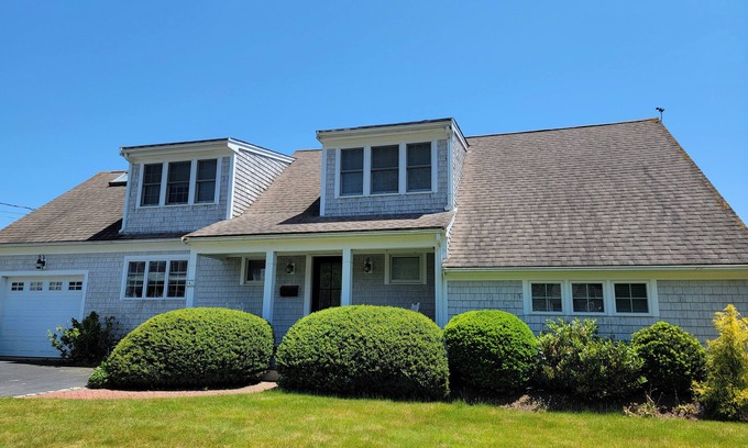 West Yarmouth House | Hyannis Harbor Front 3br, 3-1/2 ba with private sandy beach and deep water dock!