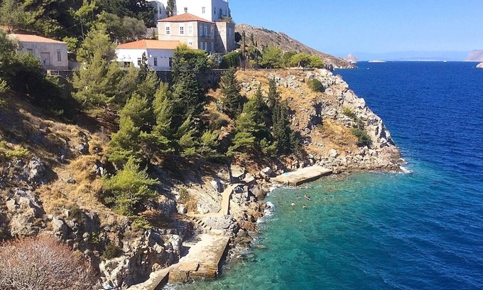 Hydra House | Hydra Seaside Serenity: Panoramic Sea & Sunset Views