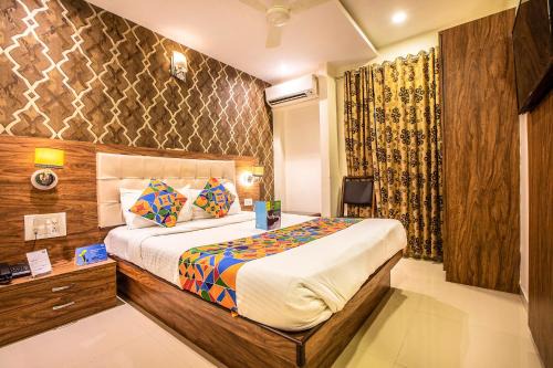 Ghatkopar West Hotel | Hygienic Hotel Liberty Plaza