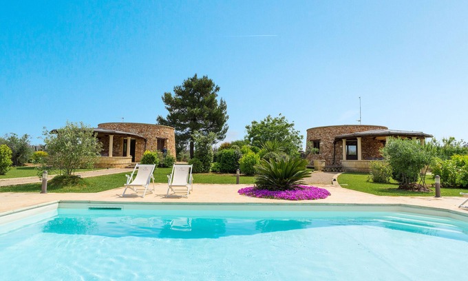 Casarano Condo | I FURNEDDHRI - Trullo "Il FICO"
