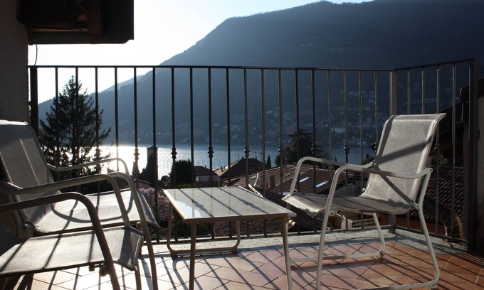 Torno Apartment | I go back to the village but not only