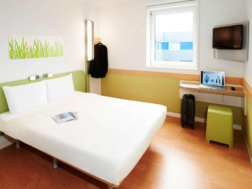 Cergy Hotel | Ibis Budget Cergy St Christophe