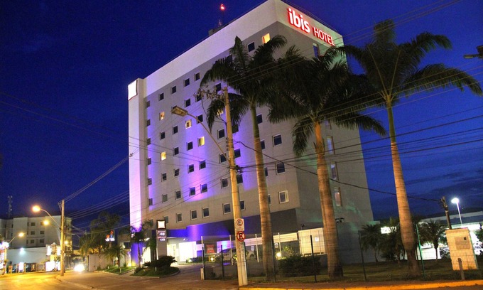Canelas Hotel | ibis Montes Claros Shopping