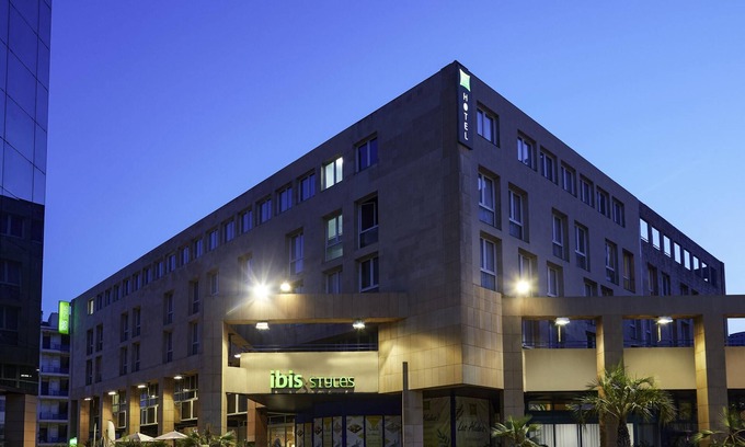 Old Town Hotel | ibis Styles Toulon Centre Port