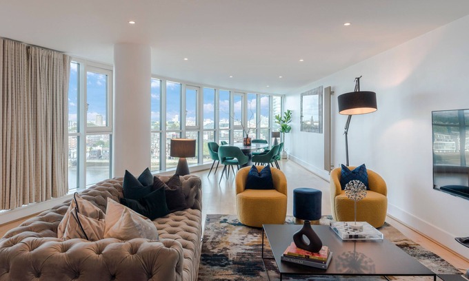 Tachbrook Apartment | Iconic THAMES VIEW! NEW Architects' City Lifestyle Penthouse