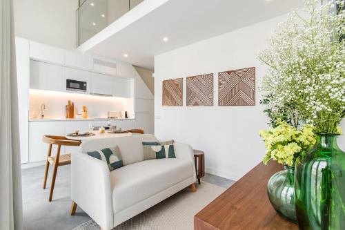 Aveiro Apartment | Iconic White Loft - Avenida