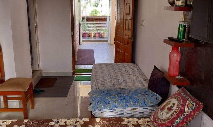 Mysore House | Ideal Cool Calm Room for Couples & Individuals with kitchenette