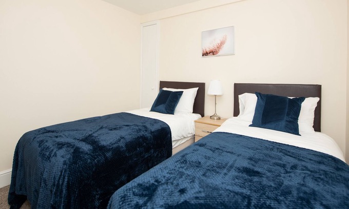 Southampton Apartment | Ideal Flat for a family of 4 near City Centre