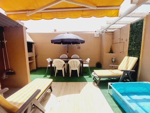 San Isidro House | Ideal for Families-Children's Play Area, Terrace, BBQ, WiFi