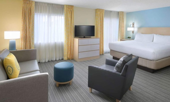 Newark Resort | Ideal Mix of Comfort and Value! Free Breakfast, Near White Clay Creek State Park