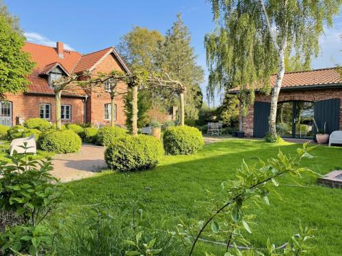 Saal Apartment | Idyllischer Hof mit 5 Wohnungen nahe des Saaler Boddens