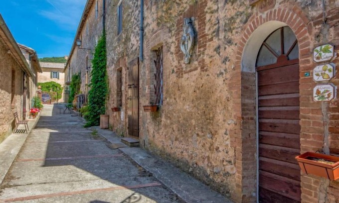 Simignano Apartment | Il Ligustro by Interhome