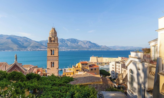 Selvacava House | Il Sogno, apartment with sea view in the historic center of Gaeta