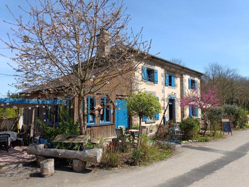 Hede Bed & Breakfast | Ille Flottante, Maison éclusière et hébergements insolites sur le canal