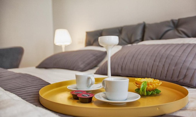 Guastalla Apartment | IMHOME - Fontana