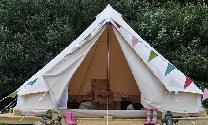 Shaftesbury Cabin | Immaculate and cosy Bell tent in Shaftesbury, UK