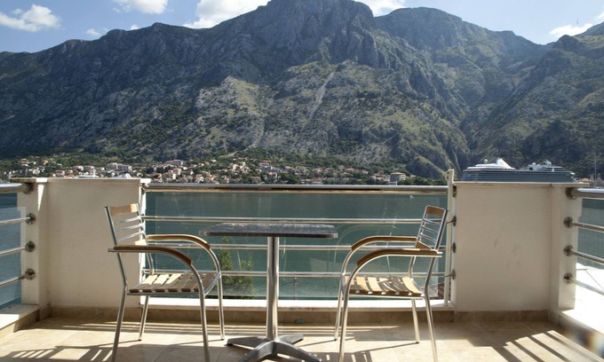 Kotor Apartment | Immaculate Apartment, Uninterrupted Stunning Bay Views , Private parking