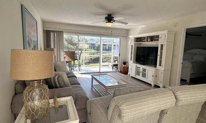 Imperial Golf Estates Condo | Immaculate North Naples Condo