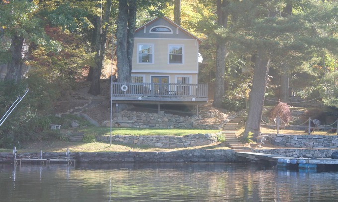 Winchester House | Immaculate Year-Round Lakefront-Charming cottage, swimming, boating, central air