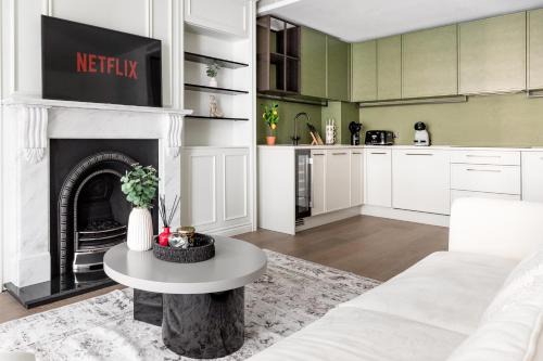 Sands End Apartment | Imperial Riverside Residence