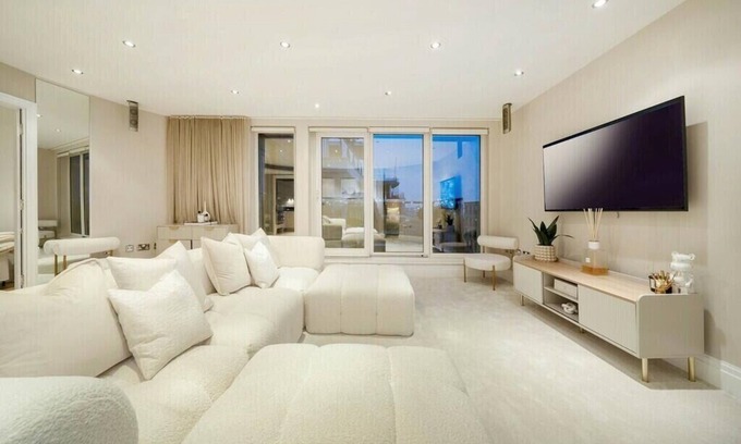 Sands End Apartment | Imperial Wharf 2bed 2bath Apt, 2 mins to Tube