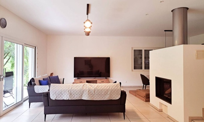 Lavertezzo Apartment | In the heart of the Verzasca Valley (Casa Bianca Garden)
