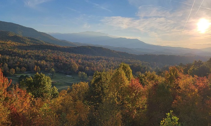 Gatlinburg - Pigeon Forge Condo | Incredible mtn views. Indoor pool & hot tub
