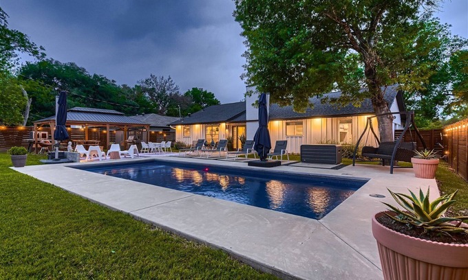 Westgate House | Incredibly Stylish Home wt Pool and awesome outdoor Hangout Space!