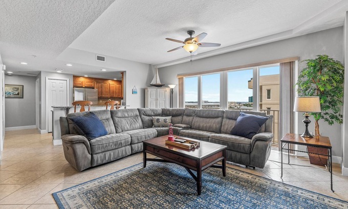 Daytona Beach Shores Condo | ⭐Infinite Ocean View-6th Floor Condo-Daytona Sanibel 601⭐