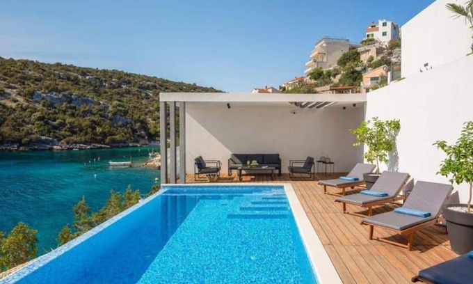 Znjan Apartment | Infinity pool villa, great view