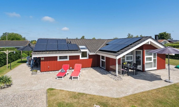 Flovt Strand House | "Inge" - 300m from the sea by Interhome