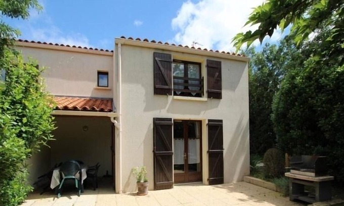 Saint-Aubin-la-Plaine House | Inn Saint-Aubin-la-Plaine, 2 bedrooms, 4 people