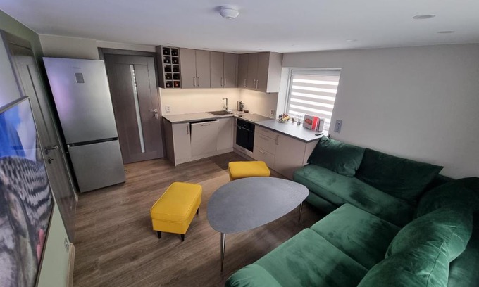 Svolvaer Apartment | Innholdsrik og koselig leilighet i Svolvær Lofoten