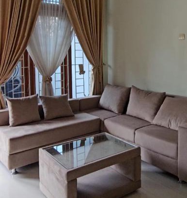 Baturetno House | Inti Homestay 3 Kamar Fasilitas Lengkap
