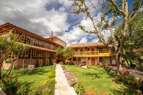 Urubamba Hotel | IORANA