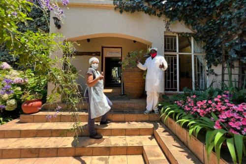 Greater Johannesburg Metropolitan Area Cabin | Ipe Tombe Guest Lodge - Midrand