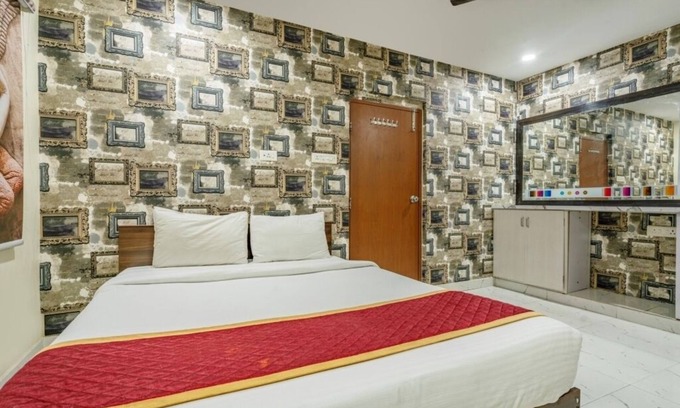 Kukatpally Housing Board Colony Hotel | iROOMZ Hotel Mouli Grand